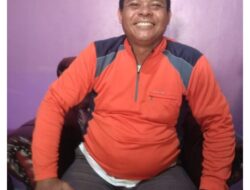 Pengadaan Seragam Merah Maroon Kesa Karang Anyar Pipersoalkan.