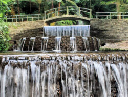 Suasana Curug Cipeuteuy Tawarkan Destinasi Alam Yang Indah Untuk Manjakan Hiburan Idul Fitri 