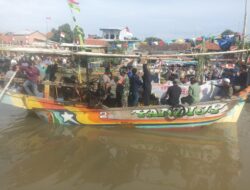 Tradisi Pesta Laut, Nelayan TPI SambungJaya Larung Kepala Kerbau Ke Laut