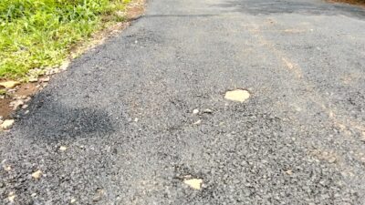 Pekerjaan Jalan  Didesa Hariang Diduga Asal asalan, Diduga Ada Oknum Yang Mencari Keuntungan Pribadi 