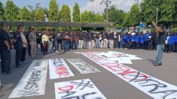 Mahasiswa Universitas Majalengka Gelar Aksi Demonstrasi 